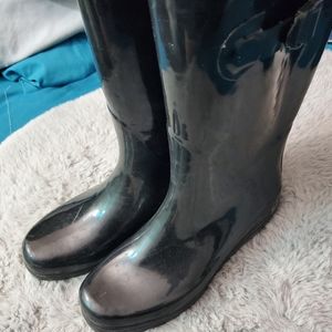Black Rain Boots